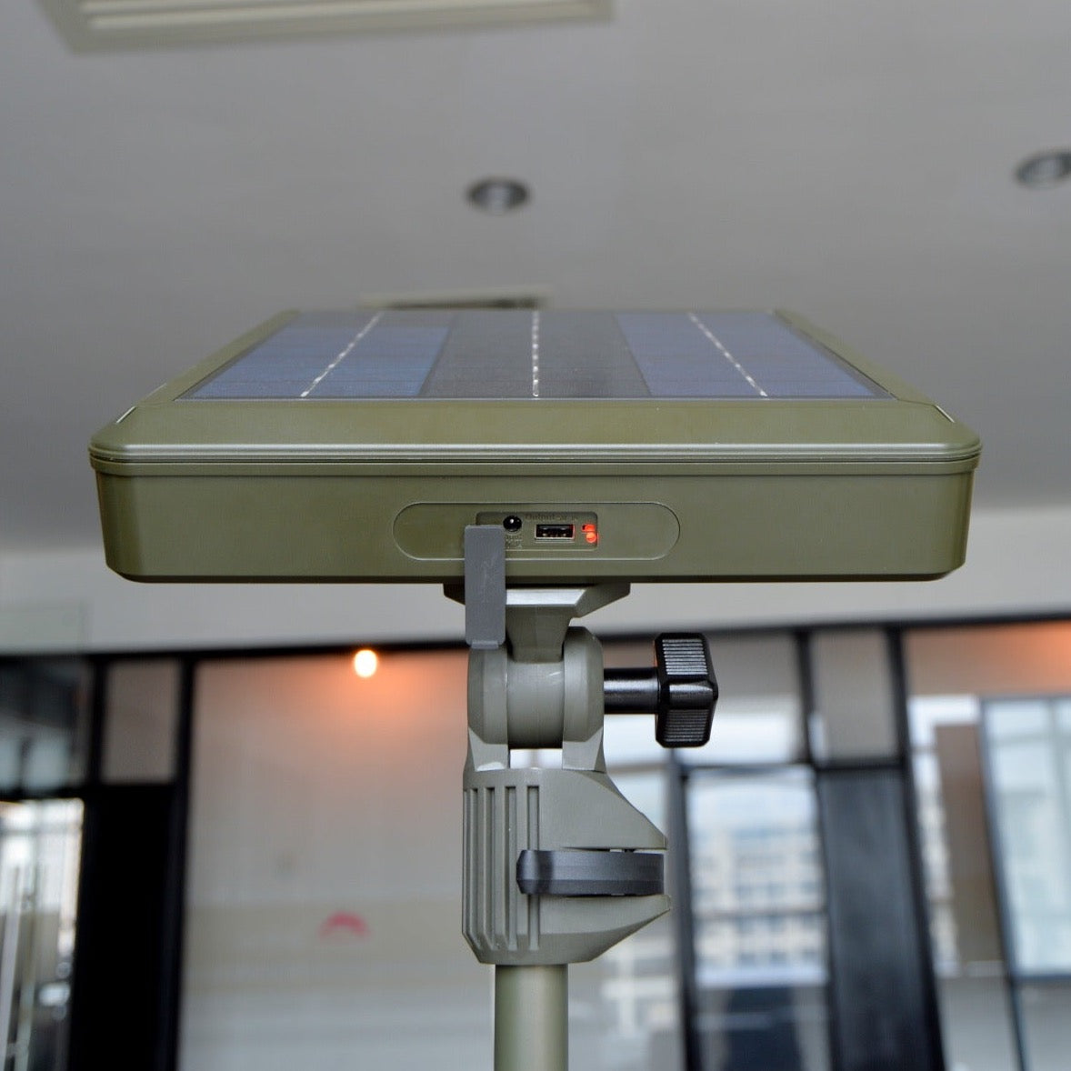 TRU De-LIGHT Solar Work Light Set